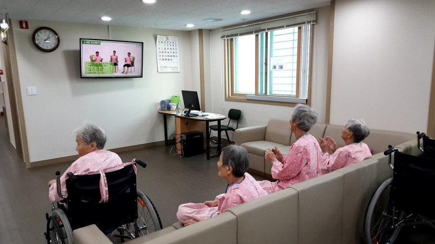 d5cbcc79b46b87ffe65096fa8f48701d_1526028