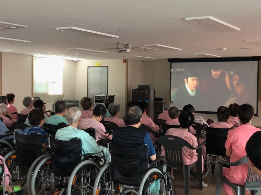 ff89648f0ff63207ea18eff102fd54a2_1527735