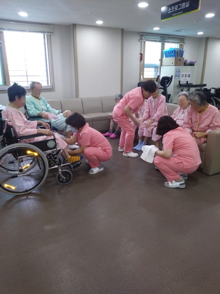 59aab32c9ab98b5b22c583faa9cfab49_1528420