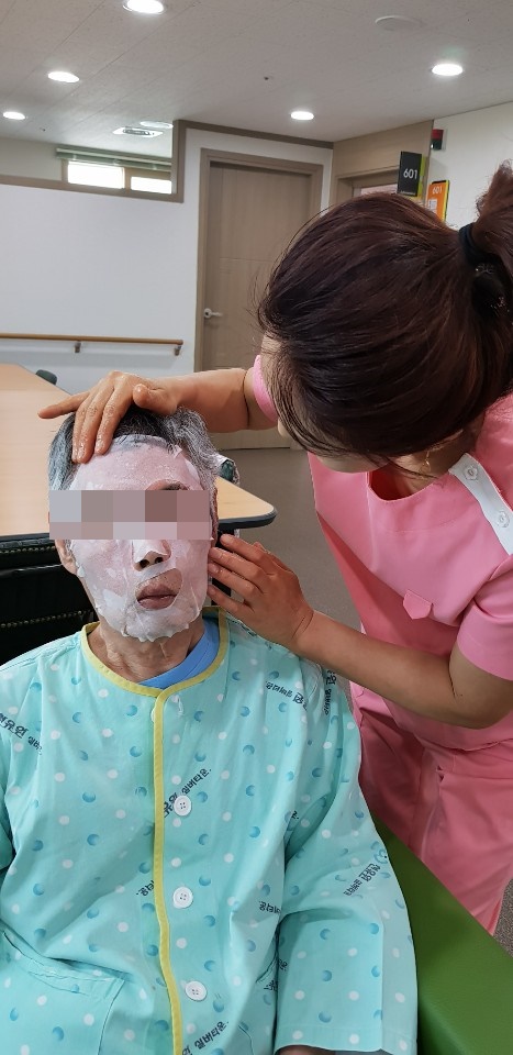 01b4b5c0ffbcfa554b9c39ee1b23913f_1557739