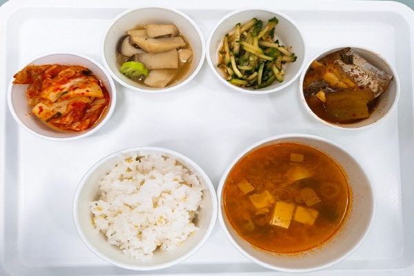 10699f09b5afae3cb2a44f49049f8b79_1570780