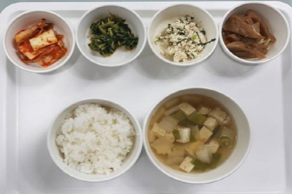 37322b6d10762da481a053d2242f1f8e_1570405