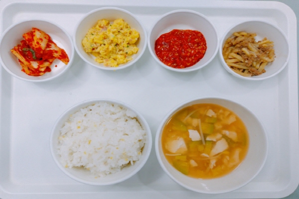 7bd4ab7224ee4c4db7458968402198b2_1576712