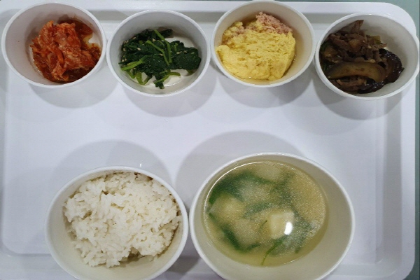 39b89e371f346987221178eb59744409_1601355