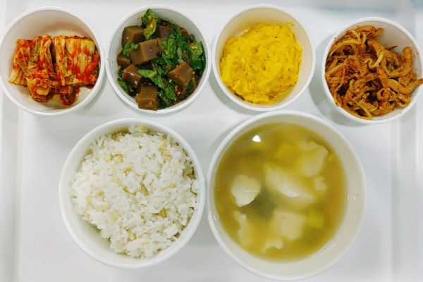 0cb28aaddd76317de9610ce27d4426d5_1601972