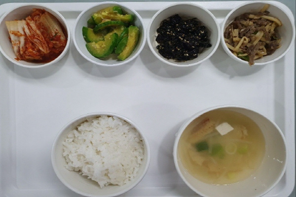 0cb28aaddd76317de9610ce27d4426d5_1601972