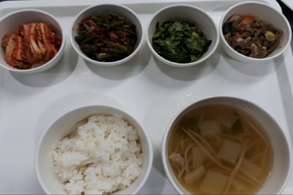 0cb28aaddd76317de9610ce27d4426d5_1601972