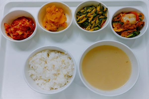 ebef1e115792fac2107400617fe94770_1617949