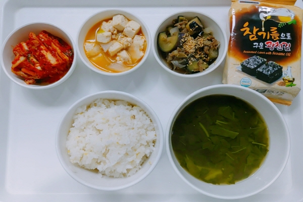 ebef1e115792fac2107400617fe94770_1617949