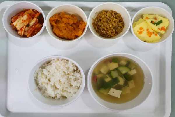 aaf879f40546c7e45a175ca3e8d174f0_1623823