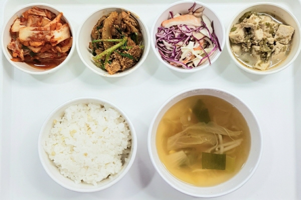 99da6f339562d96c8a1813c6749387f7_1631251