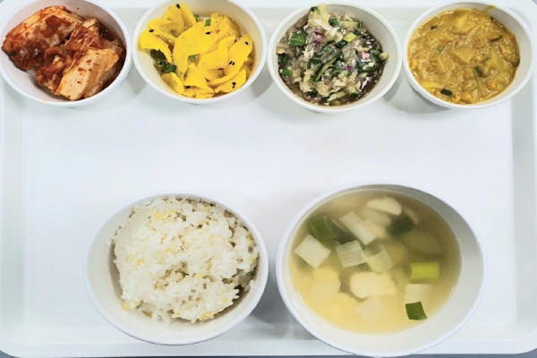 4d983a05d32d989a3b98d85c3d46443c_1635235