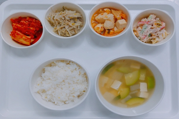 4d983a05d32d989a3b98d85c3d46443c_1635235