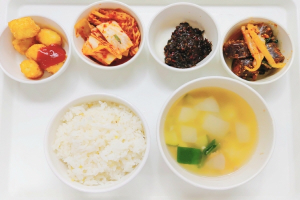 abc12e15b5b53957eaa75e6f8aa9f85e_1634111