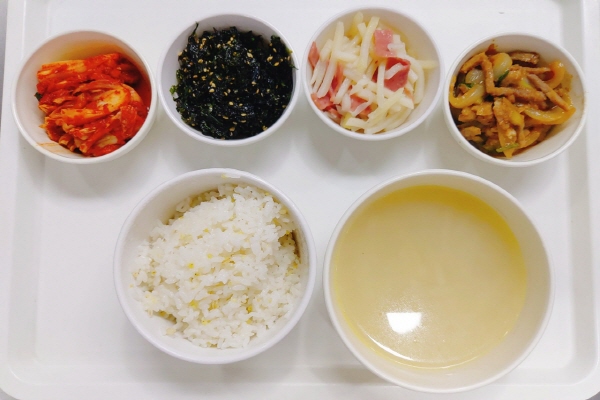 abc12e15b5b53957eaa75e6f8aa9f85e_1634111