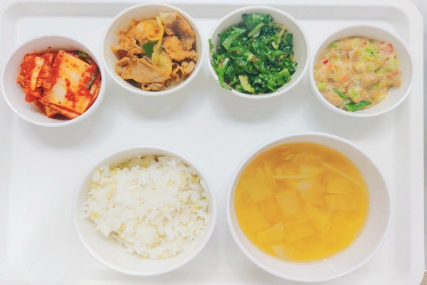 abc12e15b5b53957eaa75e6f8aa9f85e_1634111