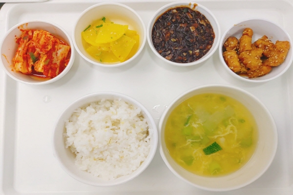 abc12e15b5b53957eaa75e6f8aa9f85e_1634111