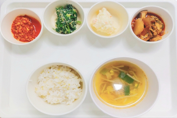 abc12e15b5b53957eaa75e6f8aa9f85e_1634111