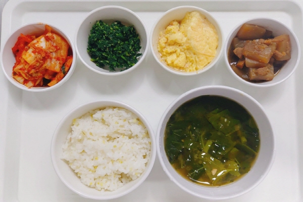 abc12e15b5b53957eaa75e6f8aa9f85e_1634111