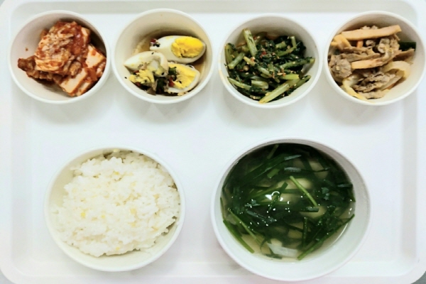 abc12e15b5b53957eaa75e6f8aa9f85e_1634111