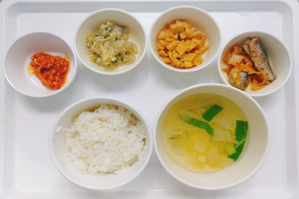 abc12e15b5b53957eaa75e6f8aa9f85e_1634112