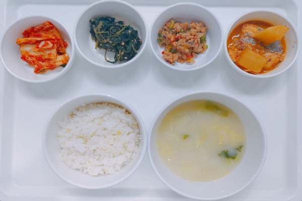 2a5c6b015c6de8366fb7e0817fb13f9c_1636007