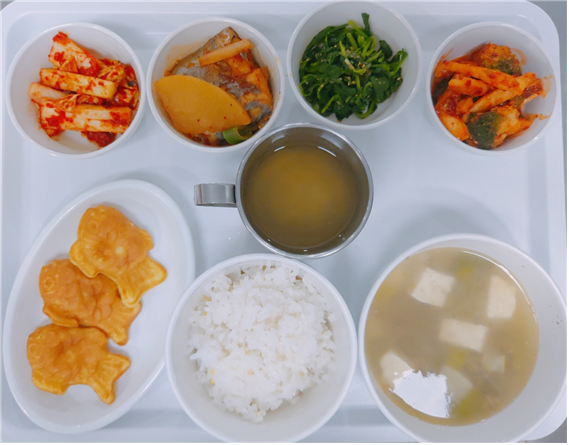 145f1111735ea931ac5610d901800f54_1645776