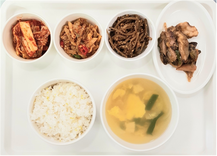 29caa373dc2477f92383de85aba30d05_1646199