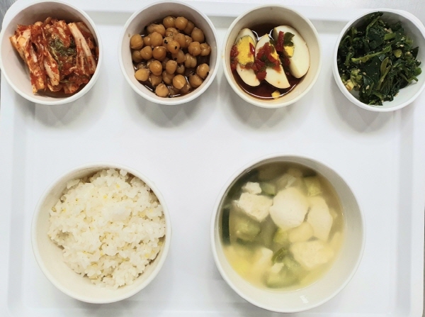 d898d3657840cc3897ac01b952475ece_1647842