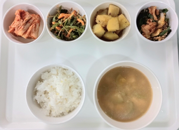 883ea07ff7b0497d072d2c3e6d59095c_1652682