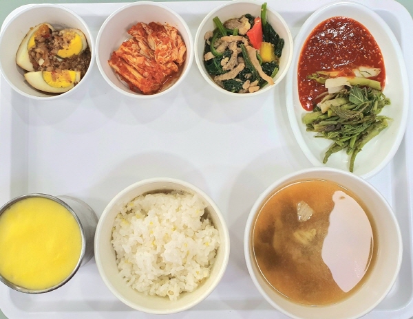 883ea07ff7b0497d072d2c3e6d59095c_1652682