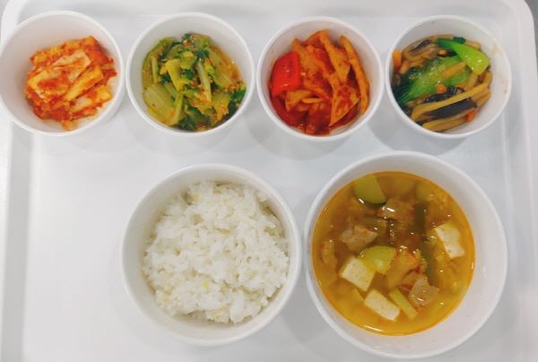 f3299c4920a04a8fc499e456f9017b51_1652333