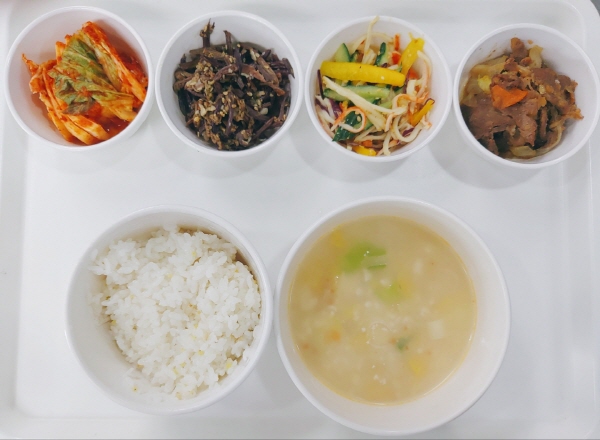 f765a17a950a553ae1598efba5deaa27_1652774