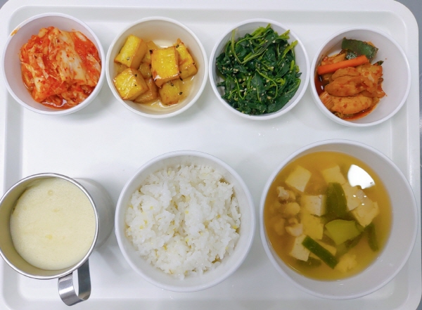 ba4fbac86d5d39ac3430bd16f1688d78_1657604