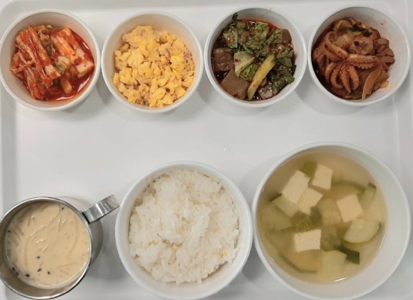 de7f2a2a5f7ef8fb30d1094e0ba0158b_1658996