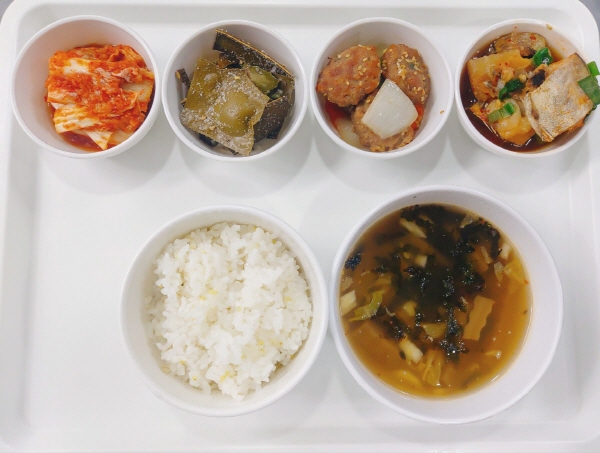 4aa5cd1b0129df847ee7853d6bf4c8de_1660117