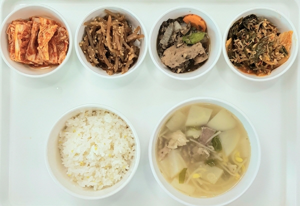 c4af21c68f36d7c5b8e98ed43f3d25ff_1659937