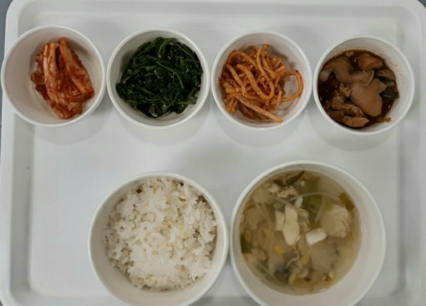 8ece8a3935e5f6d299b7108d2f63a786_1684398