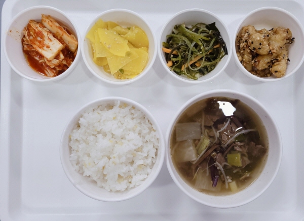 8ece8a3935e5f6d299b7108d2f63a786_1684398