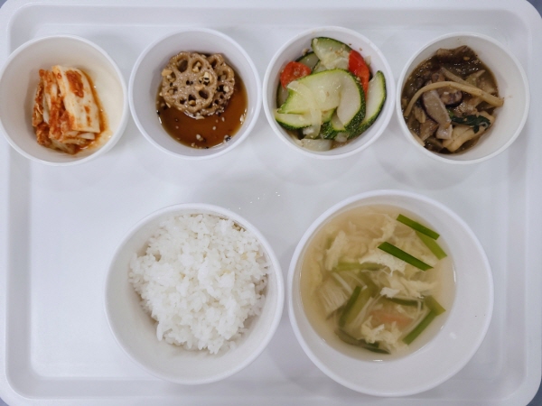 894b23c4b22f47f813a26f3ae965619b_1688457