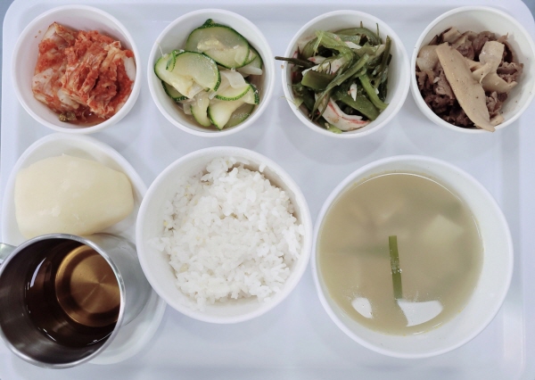 d2aa7db9d7b2648c3e08dba378046f3f_1692321