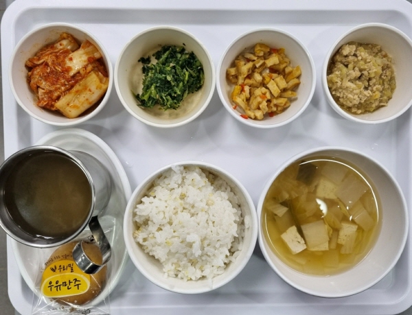 7df9031f2d36042e8902ead691d852ba_1695015