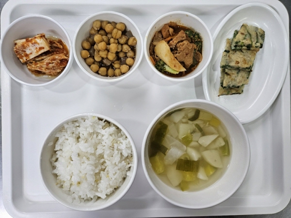 1e13b92f0f41bc761b978b76291b0a26_1696391