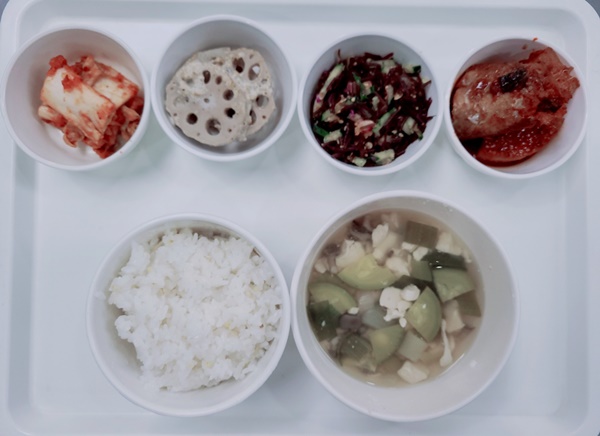 4c117b89e106e7f8a5d59af287461432_1698379