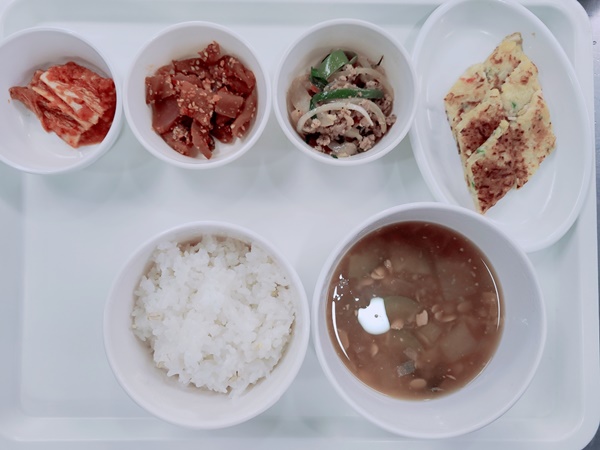 6ae0c8264acf4ade1b1ddad714ddf802_1698286