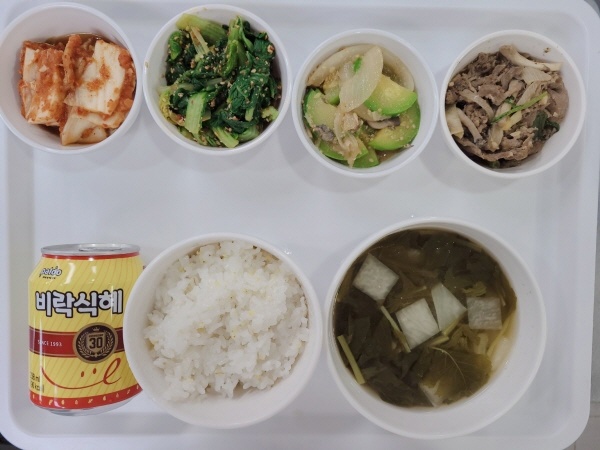 7b6de2ea881319ef12e93dbb825140ad_1697678