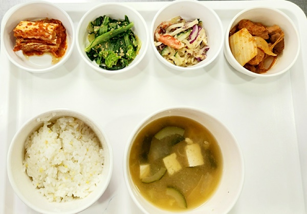 48632a4ae9fdc322e783433144b5f9de_1699849