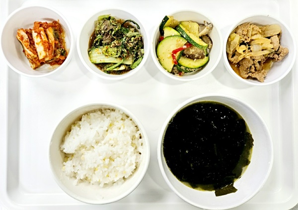 48632a4ae9fdc322e783433144b5f9de_1699849