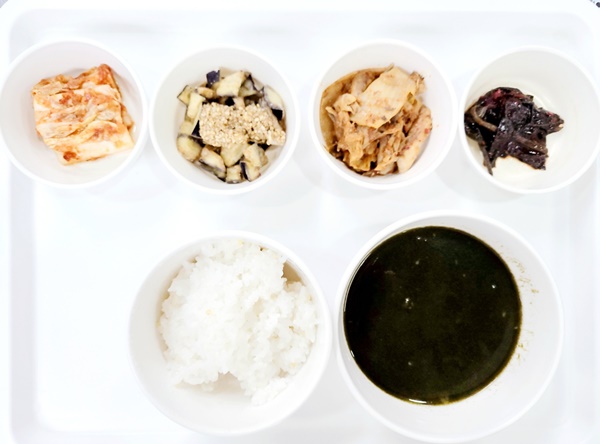 4e1fb16dbc8ac52882fee6238bbf8e65_1701850