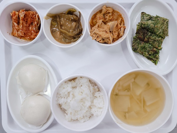 9e4722efd53b02d4f1b40d3fb1632d19_1701756